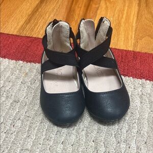 Children’s Place Black Flats -Size 5